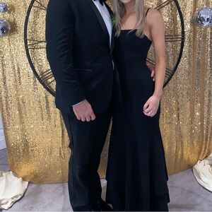 Black Lulus formal dress